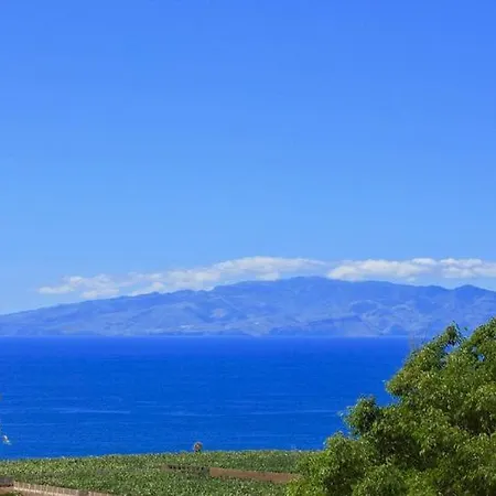 Villa Cap Ferret, Garden, Private Pool, Sea Views, Costa Adeje *